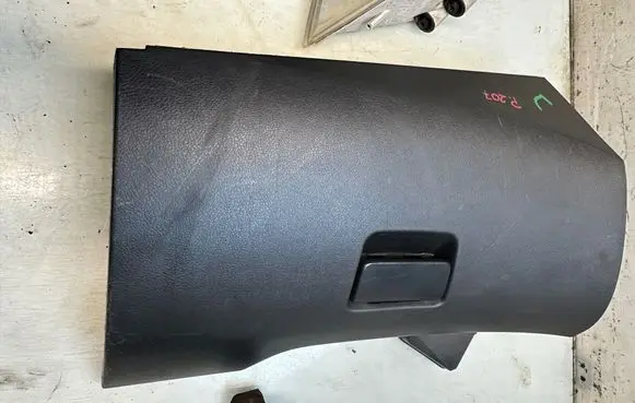 Peugeot 207 Glove box set 1223