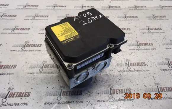Toyota Avensis T270 ABS Pump 4454005071