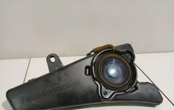 Mercedes-Benz R W251 Parcel shelf speaker A2518200402 18564088B 32105M1101