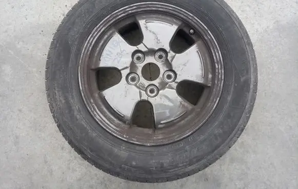 Hyundai Ioniq R15 alloy rim 