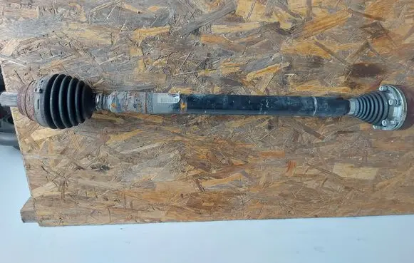 Volkswagen Golf Sportsvan Front driveshaft 5Q0407272C