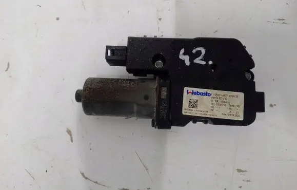 Volkswagen Touran II Sunroof motor/actuator 5TA877795