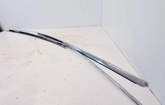 Roof trim bar molding cover