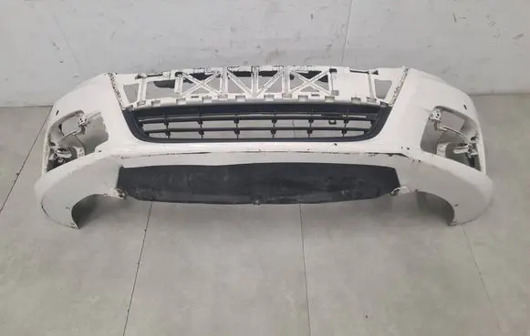 Volkswagen PASSAT CC Front bumper 3C8807217