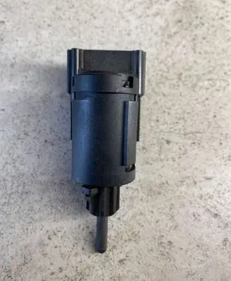 Volkswagen Phaeton Brake pedal sensor switch 3B0945511A 19322007 10075