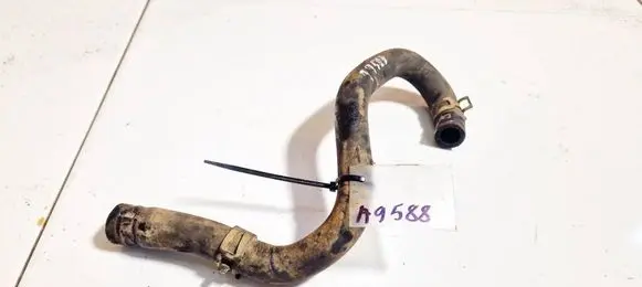 Engine coolant pipe/hose