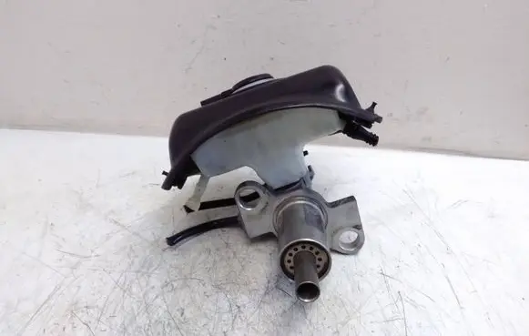 Audi A4 S4 B8 8K Master brake cylinder 8K0611367