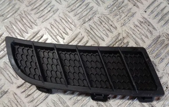 Suzuki Vitara (LY) Front fog light trim/grill 7171854P0