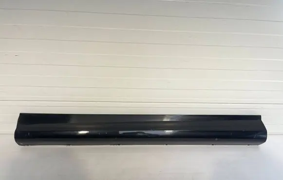 Land Rover Range Rover Sport L461 Front door trim (molding) N9X221065B