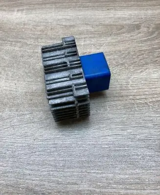 Opel Zafira A Glow plug pre-heat relay 55353011 51299014