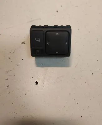 Nissan Pathfinder R51 Wing mirror switch