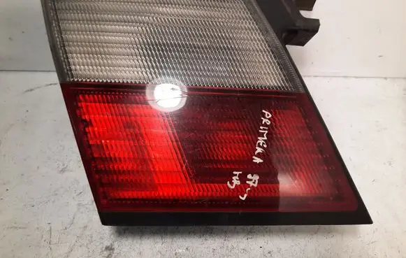 Nissan Primera Tailgate rear/tail lights 23070104 2307
