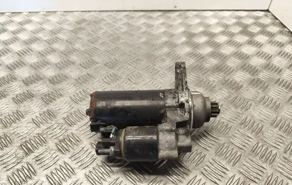 Volkswagen Touran I Starter motor 0001123012
