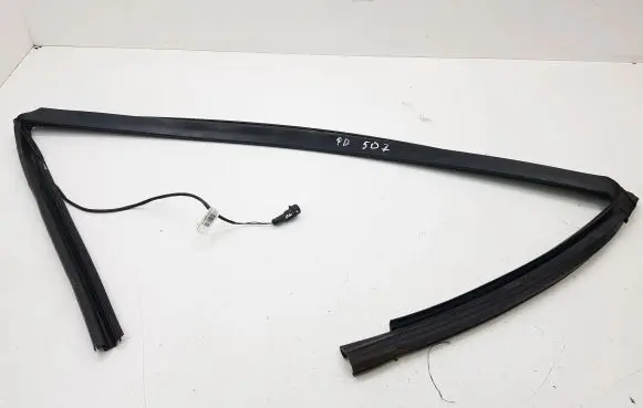 Maserati Quattroporte Rubber seal front door (on door) 300578403
