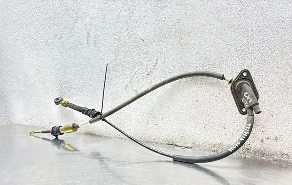 Volvo V70 Gear shift cable linkage 9176120