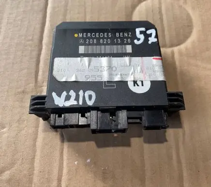 Mercedes-Benz E W210 Door control unit/module 2088201326 362095370
