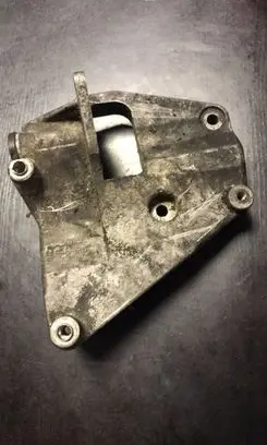 BMW 3 E46 A/C compressor mount bracket 2247388
