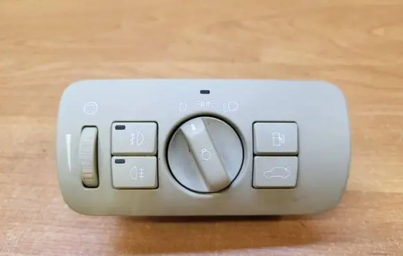 Volvo XC70 Light switch 30739422 04067323
