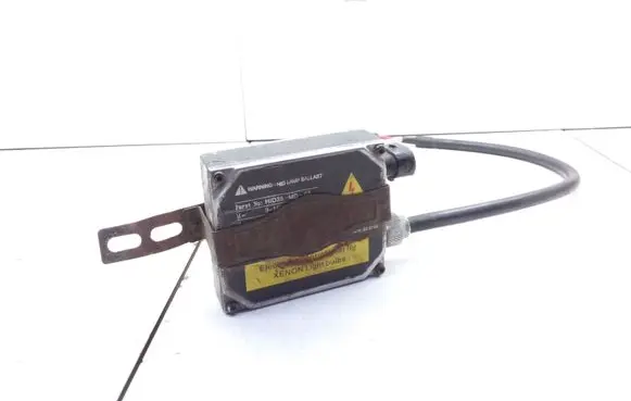 Volkswagen PASSAT B5 Xenon control unit/module HID35MD03 10R023734