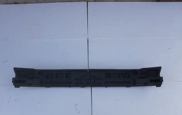 Front bumper foam support bar