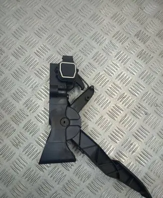 Mercedes-Benz B W245 Accelerator throttle pedal A1693000104