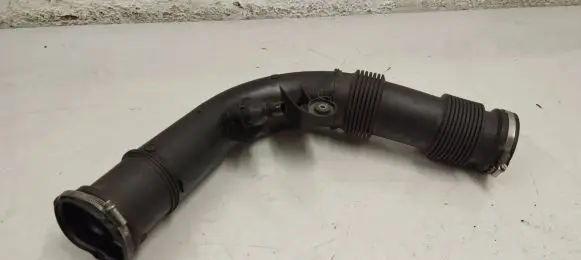 Volvo S90, V90 Turbo air intake inlet pipe/hose 31657341