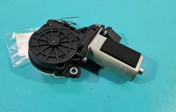 Porsche Panamera (970) Front door lock 4F0837060 IMPRK1517630