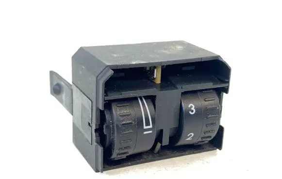 Volkswagen Touran I Headlight level height control switch 1T0941333B