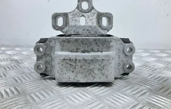 Audi Q3 8U Gearbox mount 8J0199555K