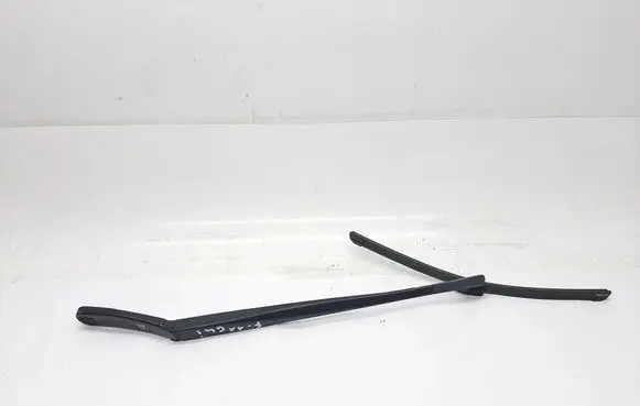 Windshield/front glass wiper blade
