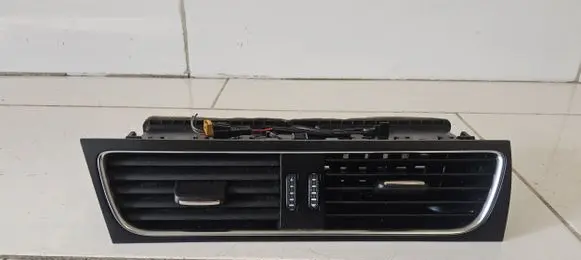 Audi A5 8T 8F Dash center air vent grill 8T1820951C