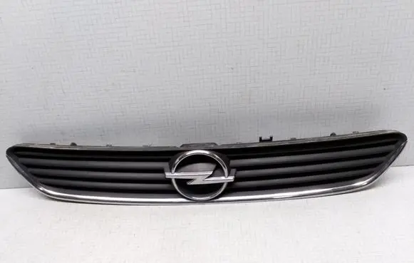 Opel Astra G Front bumper upper radiator grill 90587100