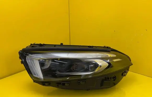 Mercedes-Benz C W205 Headlight/headlamp A1779065500
