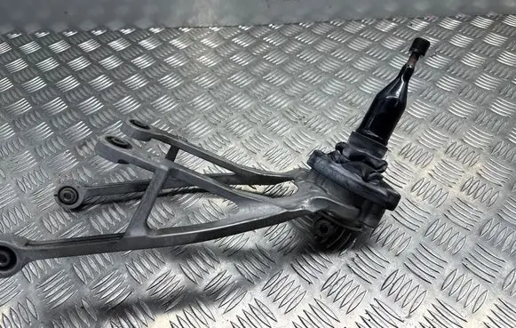 Nissan 370Z Gear shifter/selector CD8