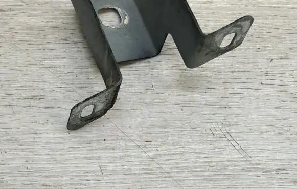 Porsche Cayenne (92A) Fender mounting bracket 7P5821162 95850316200