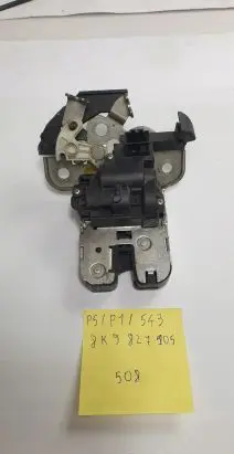 Audi A3 S3 8P Tailgate/trunk/boot lock/catch/latch 8K9827505