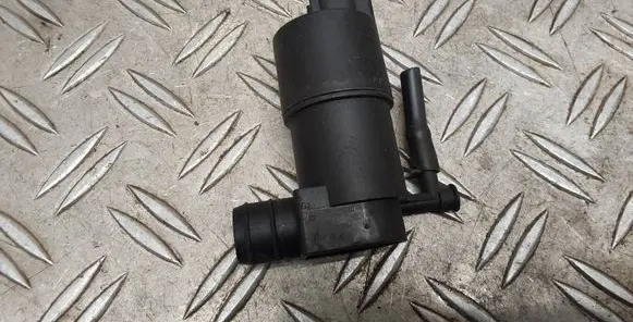 Toyota Yaris Windscreen/windshield washer pump 853300F020