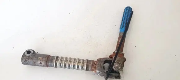 KIA Carens II Steering column universal joint