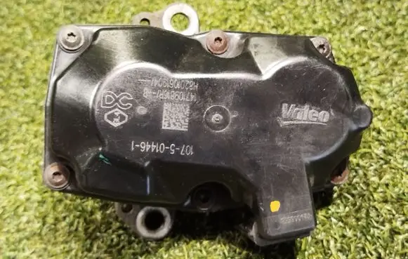 Renault Trafic III (X82) EGR valve 147109816R H8201061904