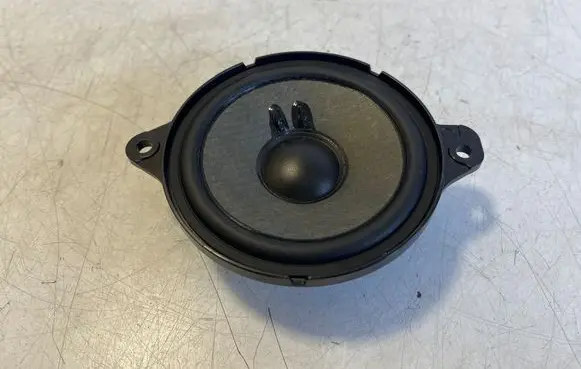 Audi A5 Front door speaker 8W0035303