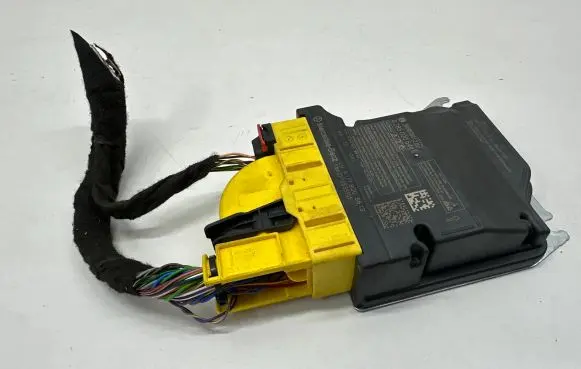 Mercedes-Benz CLA C118 X118 Airbag control unit/module A1779005513