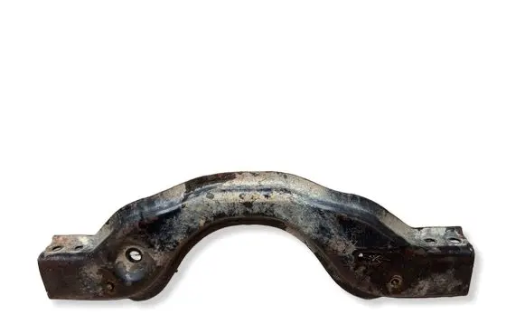 Isuzu D-Max Front differential bracket 