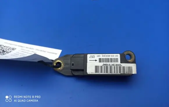 Mercedes-Benz C W203 Airbag deployment crash/impact sensor 0018204426 001820442603 057