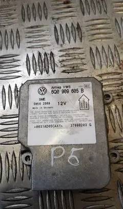 Volkswagen PASSAT B5 Airbag control unit/module 6q0909605b