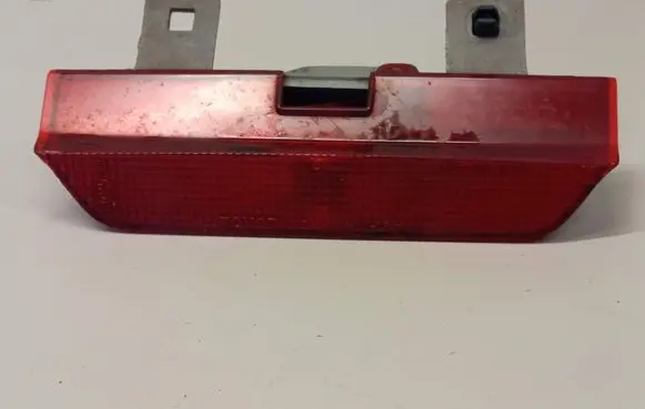 Toyota RAV 4 (XA20) Third/center stoplight