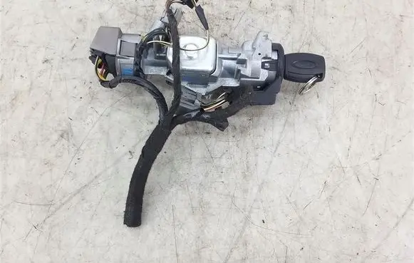 Ford Focus Ignition lock 3M513F880AC