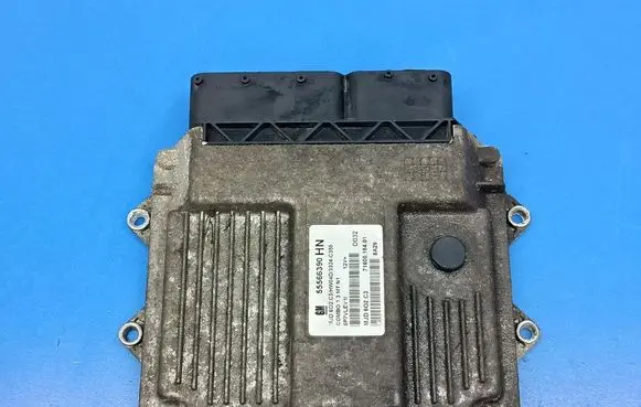 Opel Combo C Engine control unit/module ECU 55566390HN
