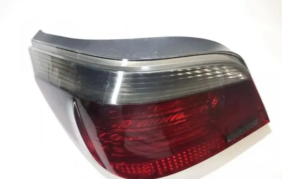 BMW 5 E60 E61 Rear/tail lights 6910767 2vp008679-0572802