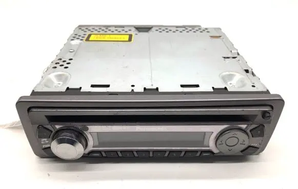 Nissan Micra Radio/CD/DVD/GPS head unit CQ-C1311NE