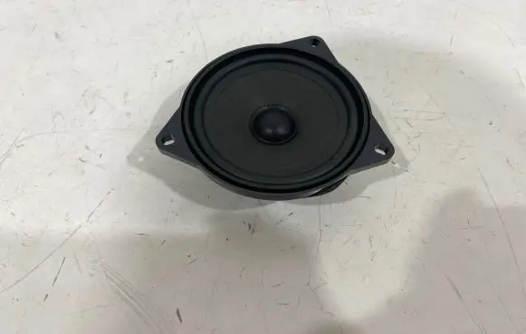 BMW 5 E60 E61 Parcel shelf speaker 9141496 18820010 75430016